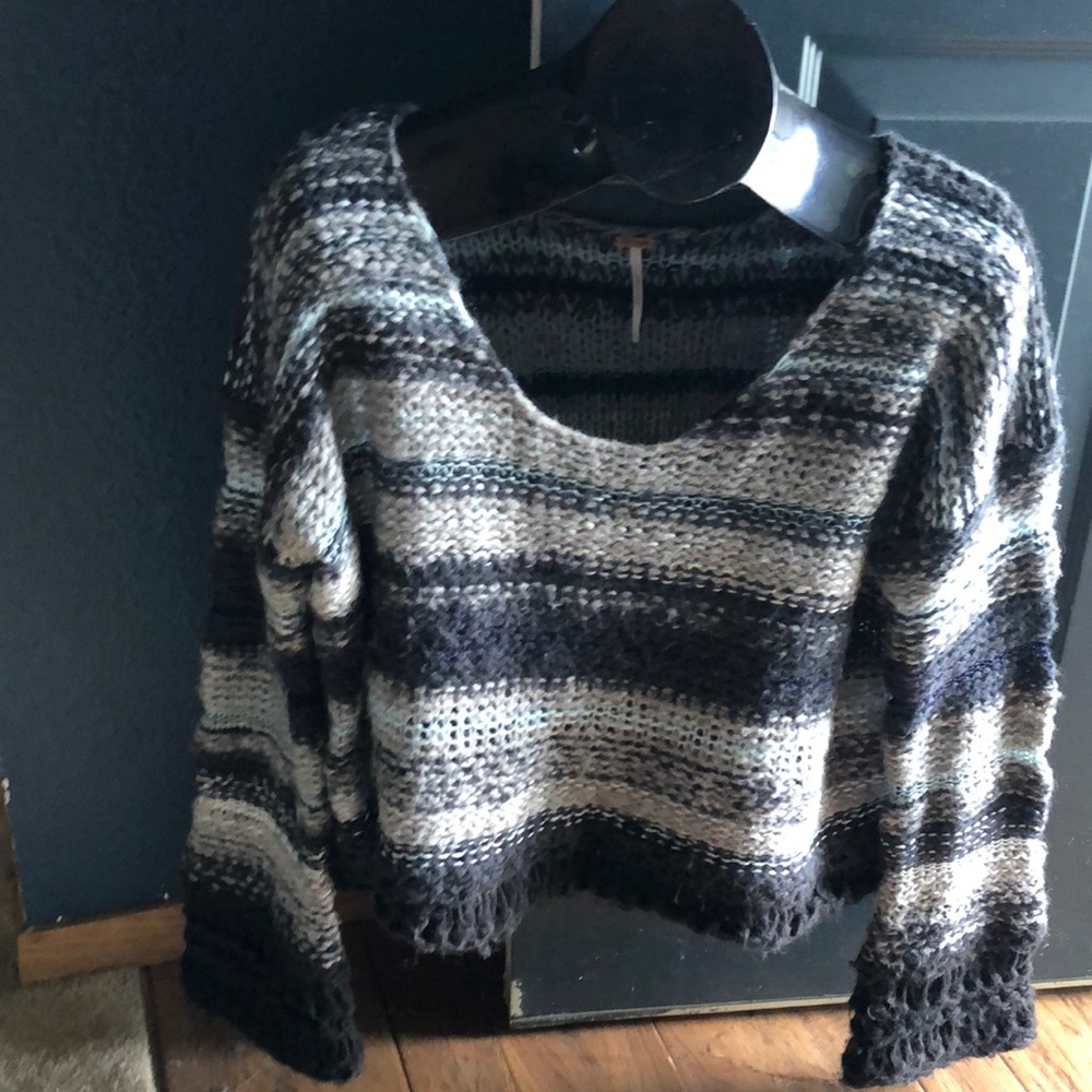 FreePeople Chunky Knit Bell Sleeve Crop Sweater